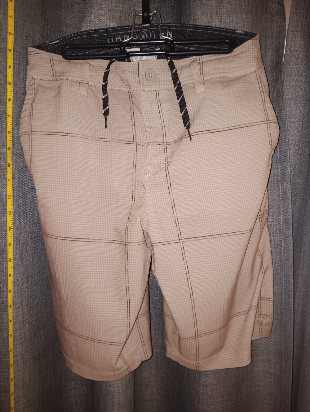 Hang Ten Men's 30 Beige Plaid Swim/Golf Shorts
